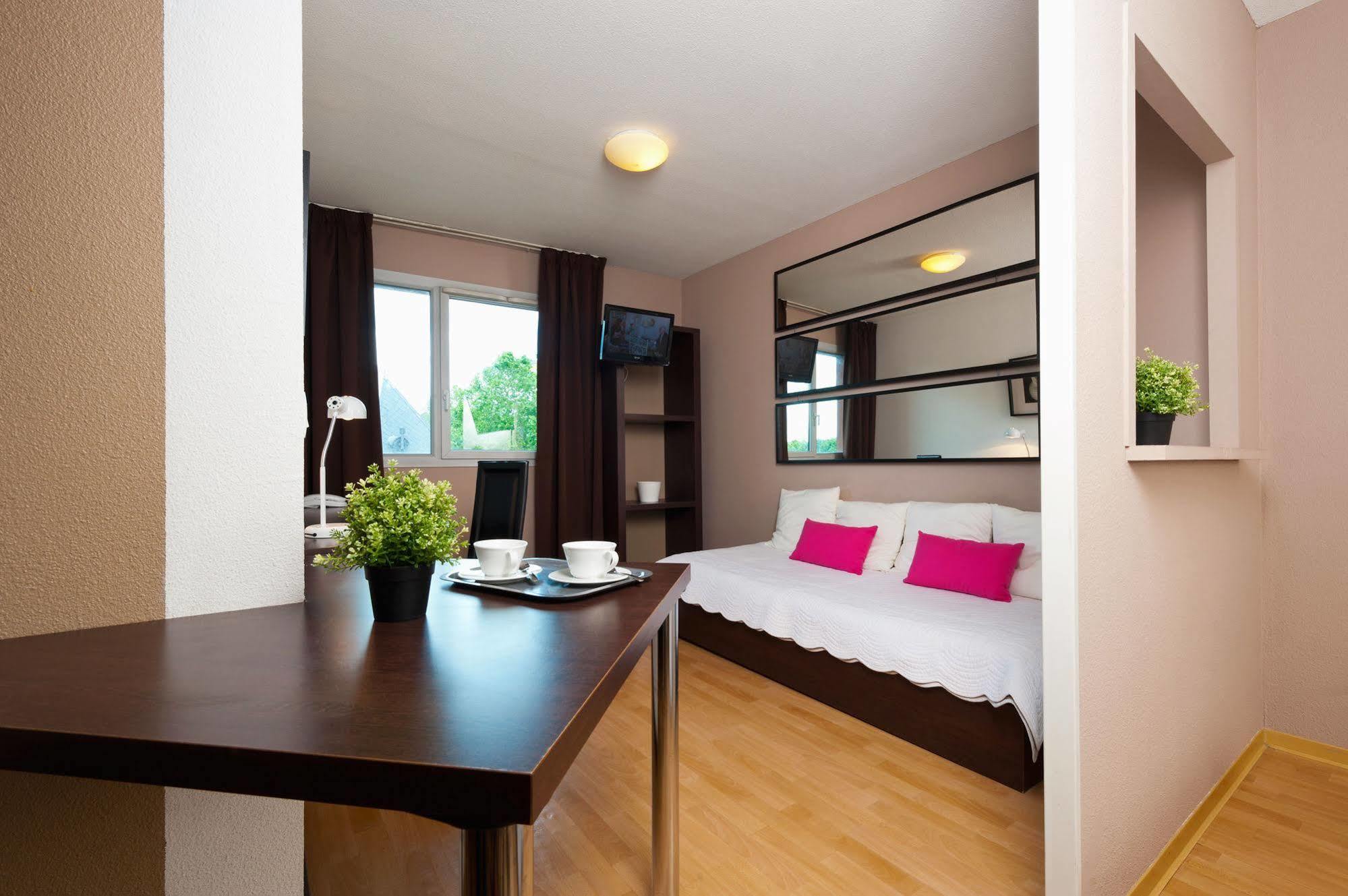 Teneo Apparthotel Bordeaux - Gare Saint Jean Eksteriør billede