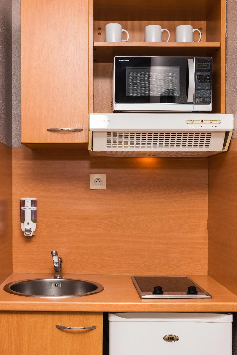 Teneo Apparthotel Bordeaux - Gare Saint Jean Eksteriør billede